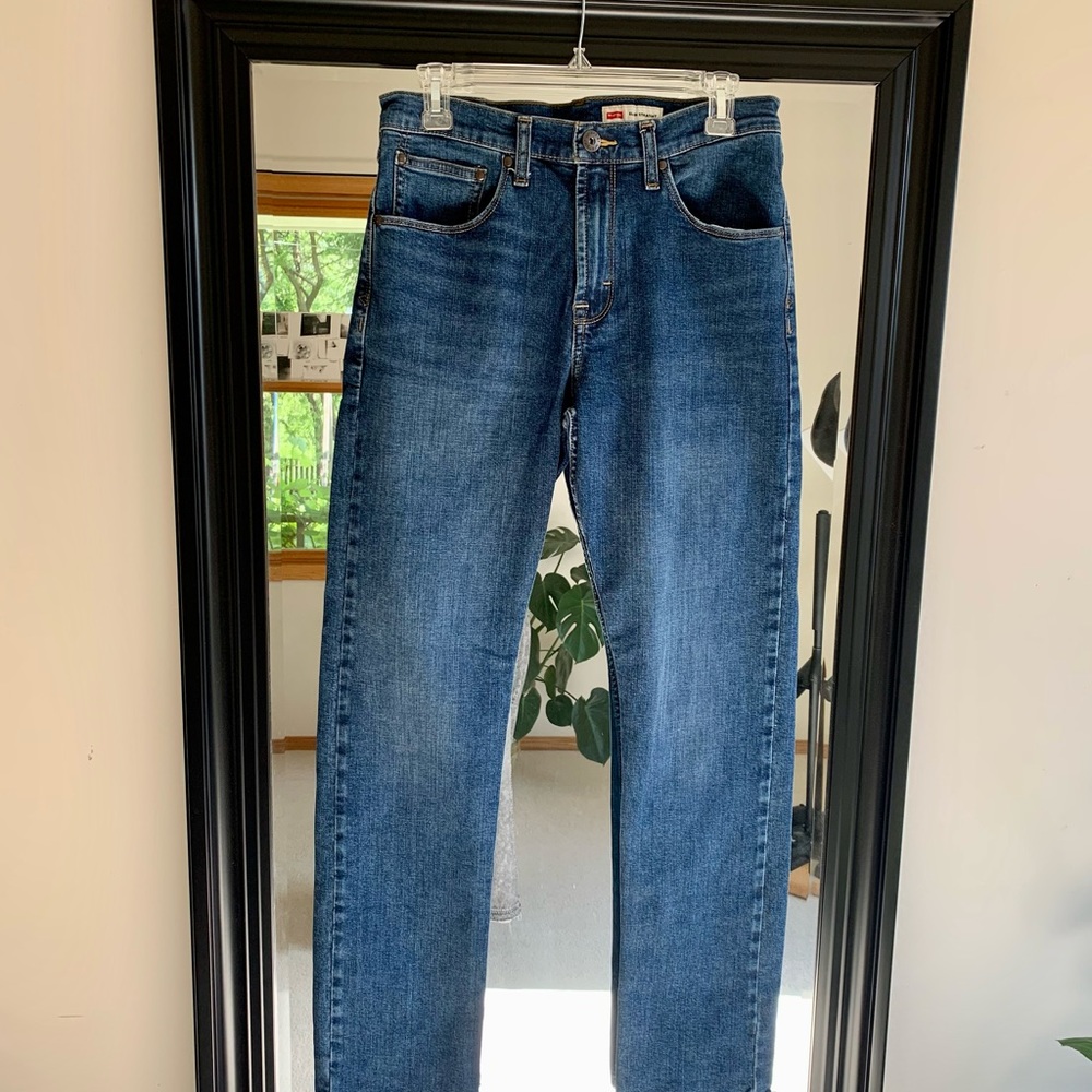 Wrangler Slim Straight Jeans - Picture 2 of 5